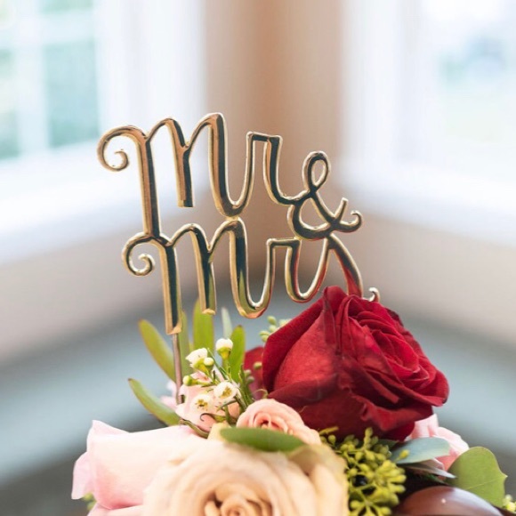 Wedding Cake Topper - Picture 1 of 2